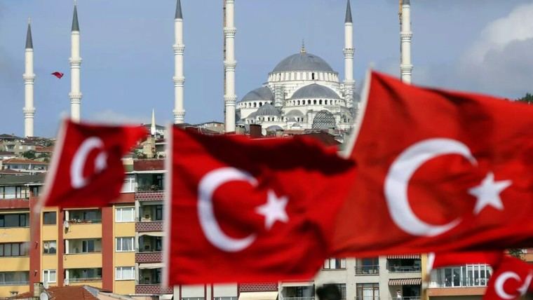 Asesor británico se reunirá con Zelenski en Turquía para discutir negociaciones con Rusia