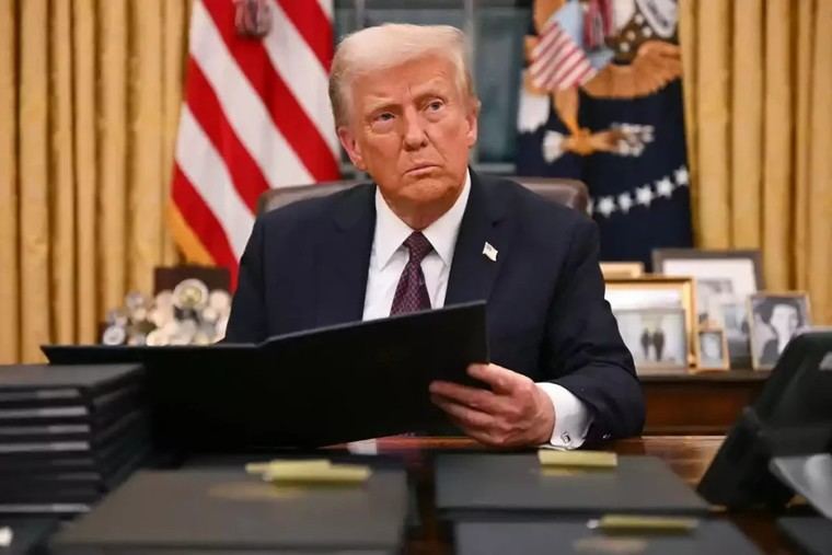 Juez federal detiene orden de Trump sobre ciudadanía por nacimiento