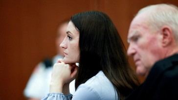Jurado estancado en el caso de la madre que asesinó a sus tres hijos en EE.UU