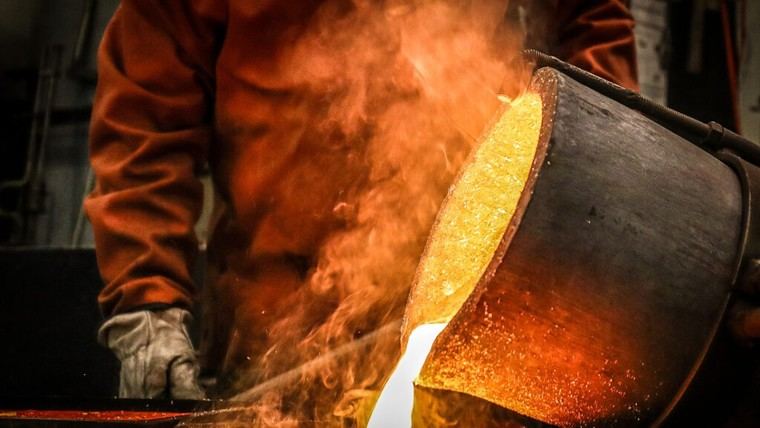 Mali se asocia con Rusia para construir refinería de oro en Bamako
