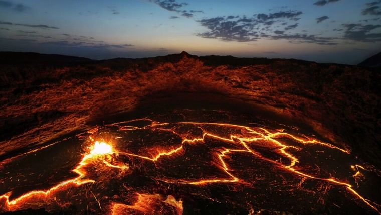 Una superpluma en el manto terrestre divide África Oriental