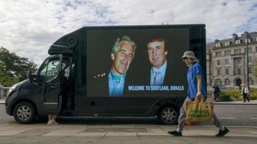 Víctima de Epstein advierte a Trump sobre posible indulto a Ghislaine Maxwell