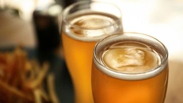 Desarrollan una vacuna que se administra bebiendo cerveza