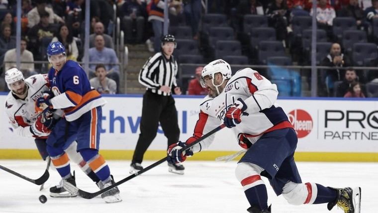 Ovechkin se convierte en el máximo goleador de la NHL con su histórico gol 895