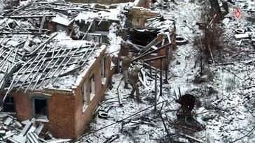 Soldados ucranianos se rinden sin luchar en impactante video