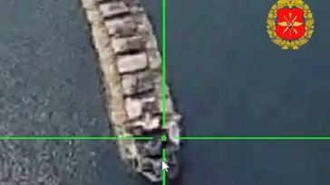 Dron ruso impacta carguero con suministros para Ucrania