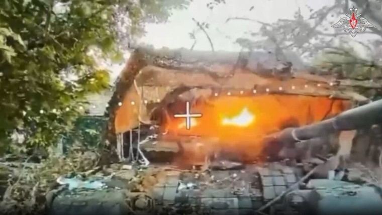 Drones rusos destruyen posiciones ucranianas y su artillería
