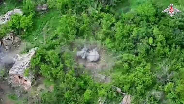 Drones rusos atacan con precisión posiciones ucranianas en Donbass