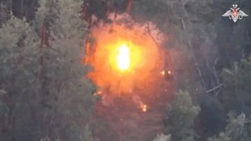 Drones rusos destruyen equipamiento militar ucraniano en nuevo video