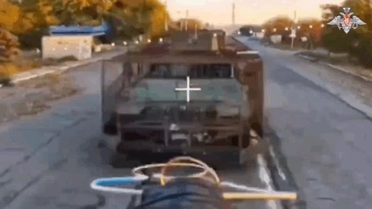 Drones rusos atacan y destruyen posiciones ucranianas en Donetsk