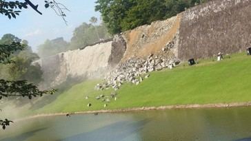 Colapsan murallas de castillo japonés de 400 años tras fuerte terremoto