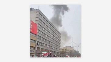 Explosión impacta cerca de manifestantes en Teherán durante protesta