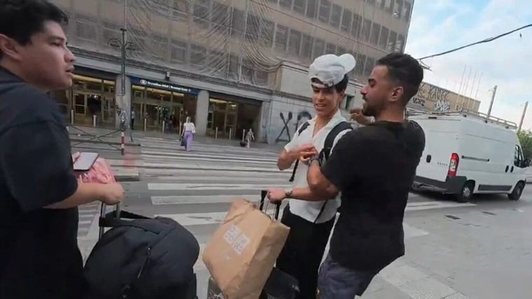 Youtuber mexicano sufre intento de robo en Bruselas durante transmisión en vivo