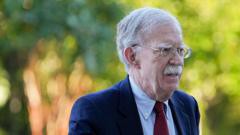 El caso de John Bolton: ¿una acusación más seria que las de otros críticos de Trump?