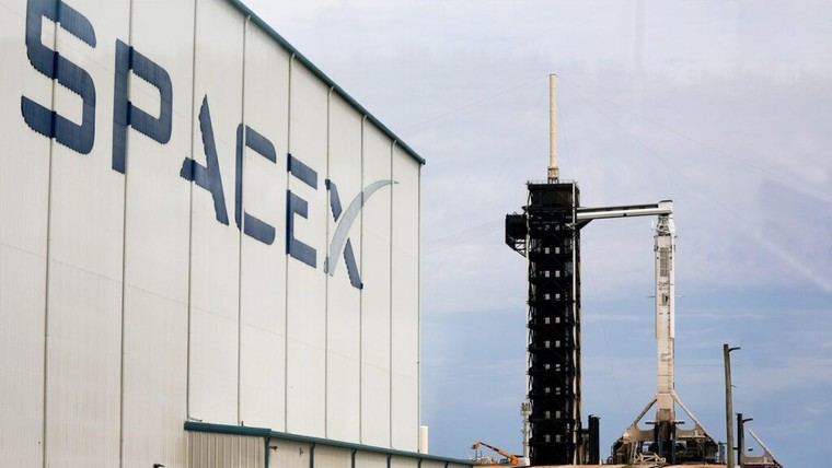 Contratos de SpaceX con el Gobierno son esenciales, según WSJ