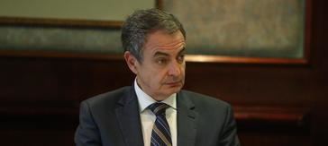 Pedro Sánchez votó la congelación de pensiones y bajada de sueldos de funcionarios de Zapatero