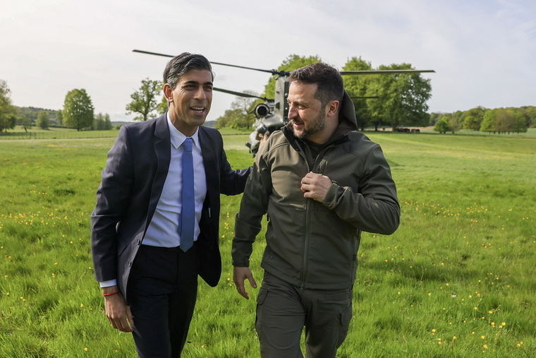 Sunak enviará a Zelensky misiles y drones de ataque